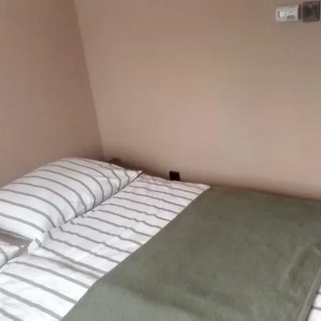 Apartament Furedi Piheno